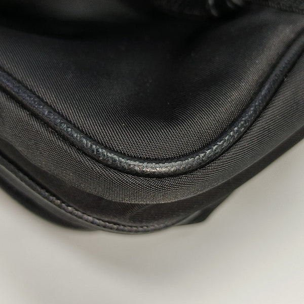 Vela Messenger Bag Fabric Black