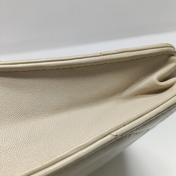 CHANEL 19 WOC Quilted Lambskin Beige