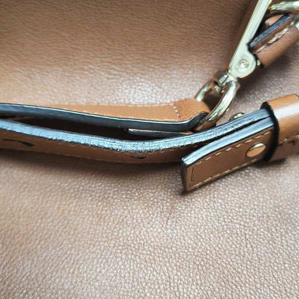 Faye Small Calfskin Brown