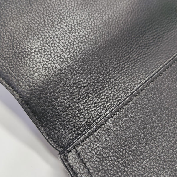 Saddle Small Calfskin Black