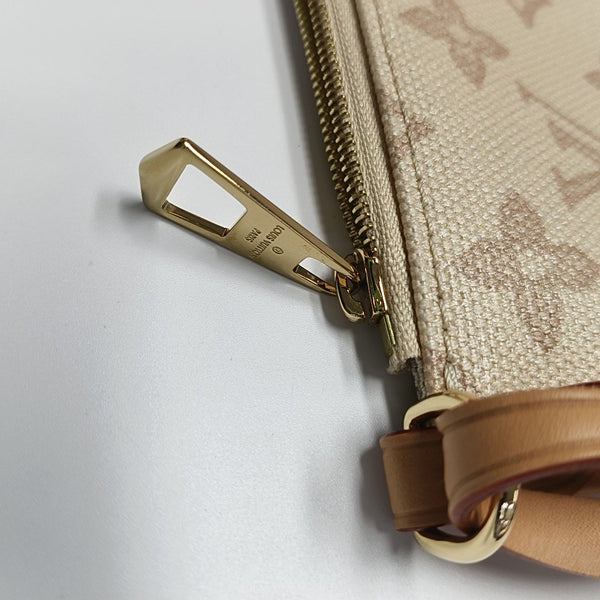 CARRYALL MM Monogram Coated Canvas Beige