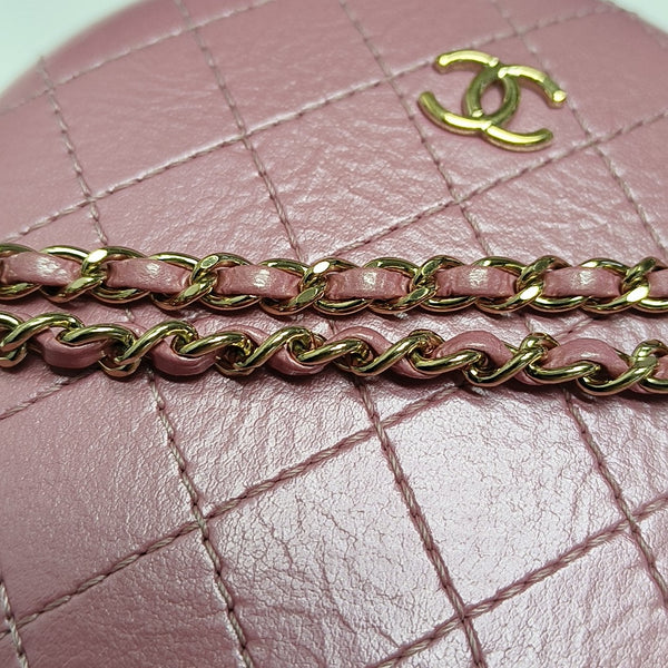 ROUND Quilted Lambskin Pink