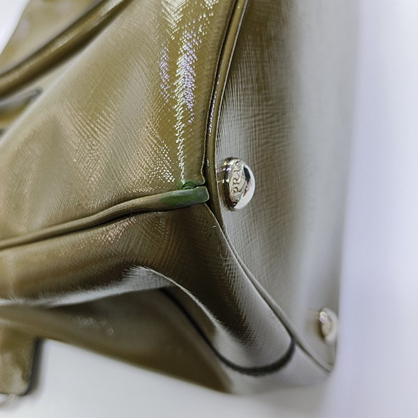 Saffiano Calfskin Tote Bag Large Green