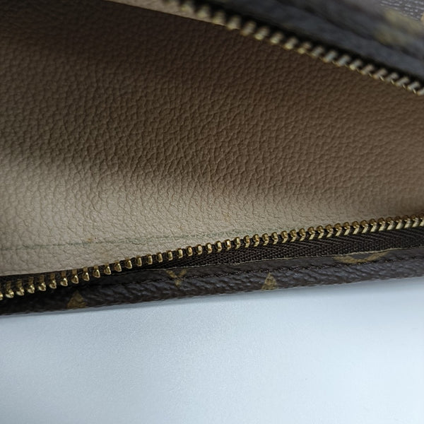 TOILET POCKET 26 Monogram Coated Canvas Brown