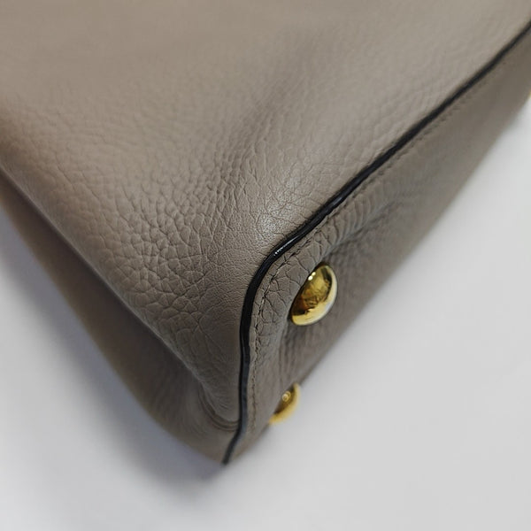 CAPUCINES MM Calfskin Gray