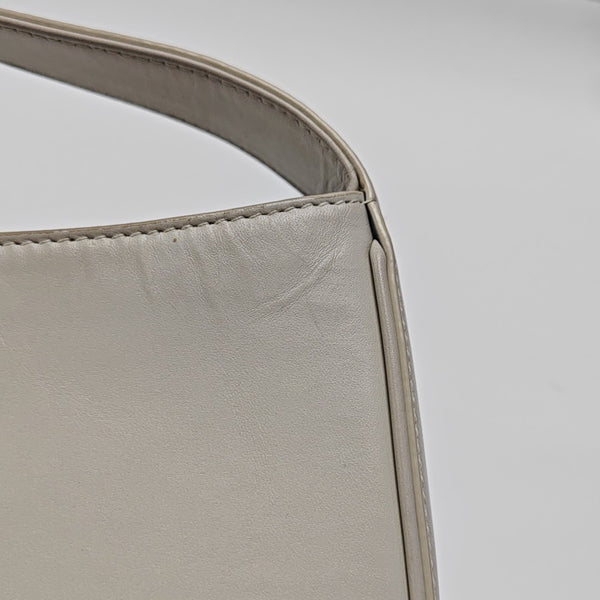 LE 5 À 7 Small Calfskin White
