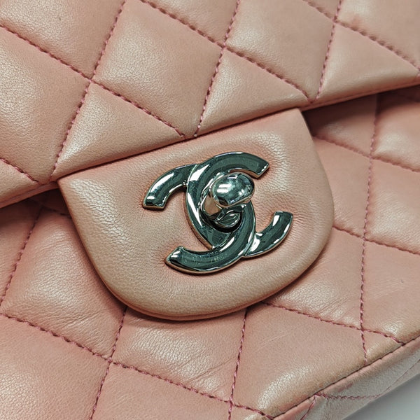 CLASSIC FLAP Small Quilted Lambskin Pink
