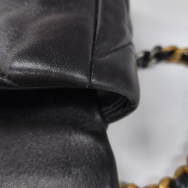 CHANEL 19 Small Quilted Lambskin Black