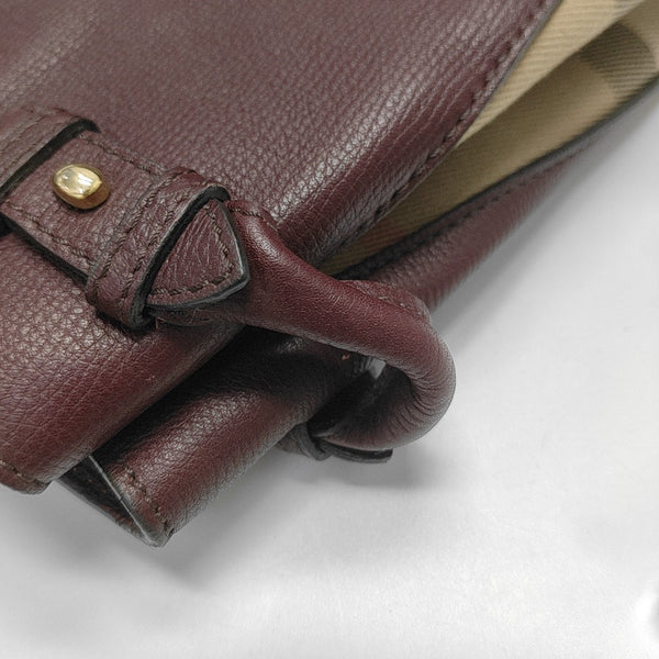 The Banner Medium Calfskin Red