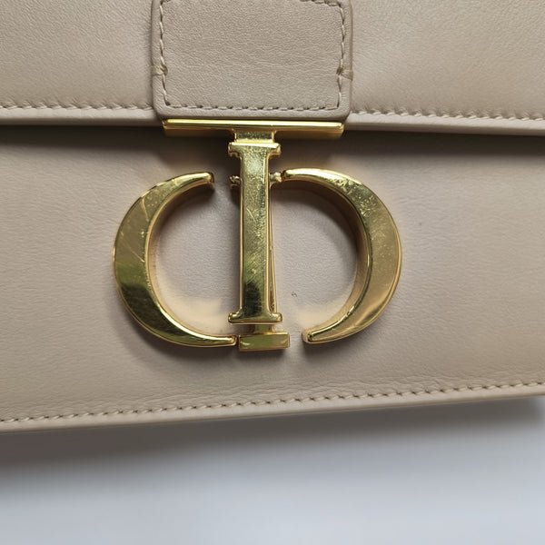30 Montaigne Calfskin Beige