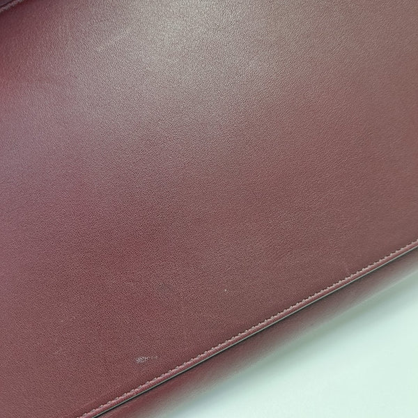 TRAPEZE Medium Calfskin Red