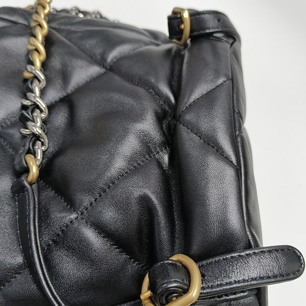 CHANEL 19 Mini Quilted Lambskin Black