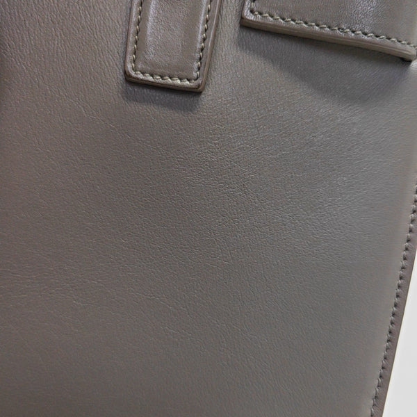 SAC DE JOUR Nano Calfskin Gray