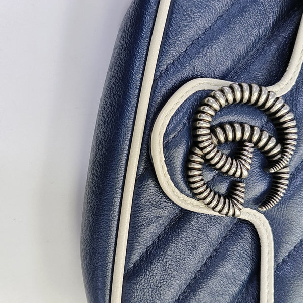 Authenticated pre-owned GG Marmont Super Mini Quilted Calfskin Blue - Shoulder Bag at Looply