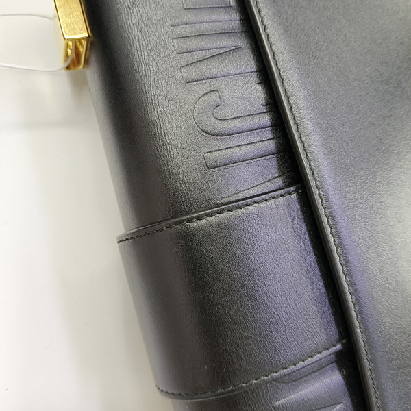 30 Montaigne Calfskin Black