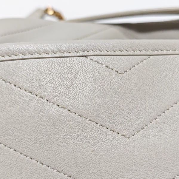 NIKI Medium Chevron Lambskin Gray
