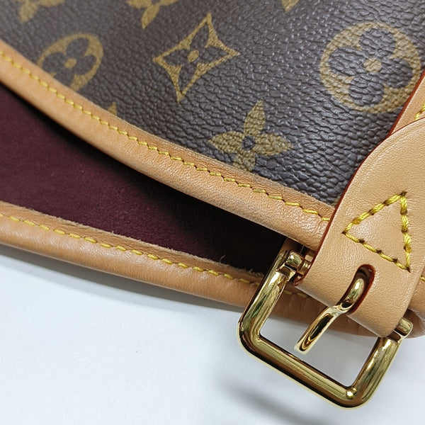 CARRYALL MM Monogram Coated Canvas Brown