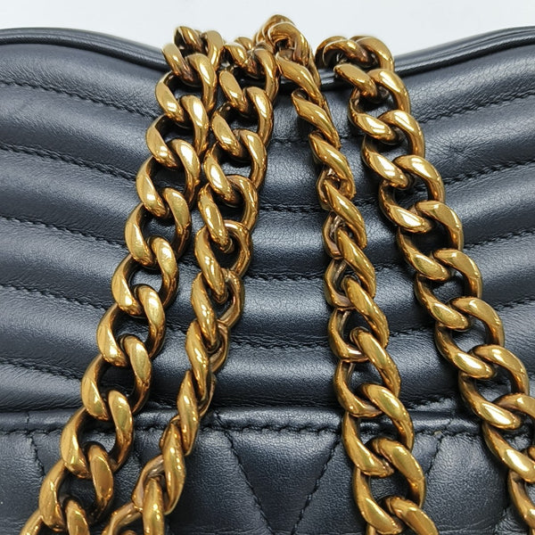 NEW WAVE PM Quilted Calfskin Black