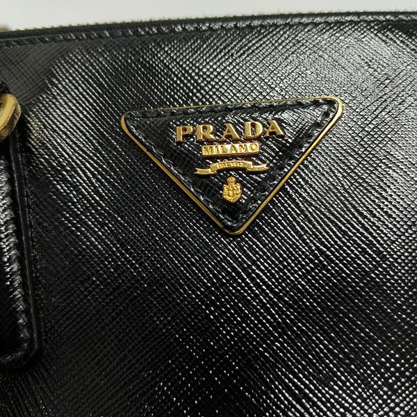 Galleria Small Saffiano Calfskin Black