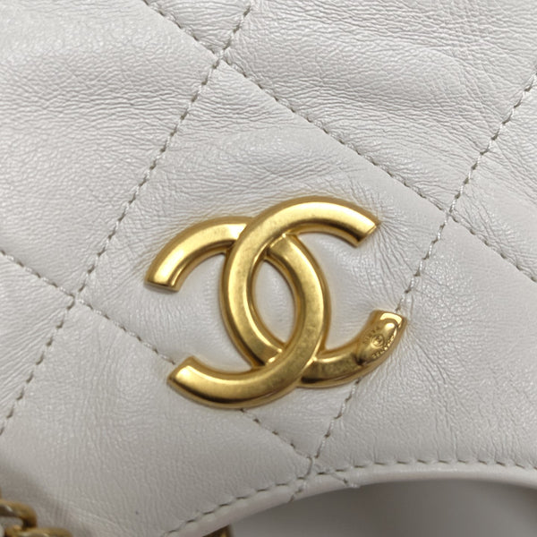 25P Quilted Lambskin White