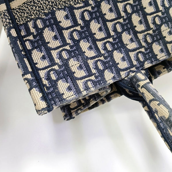 Book Tote Medium Oblique Canvas Blue