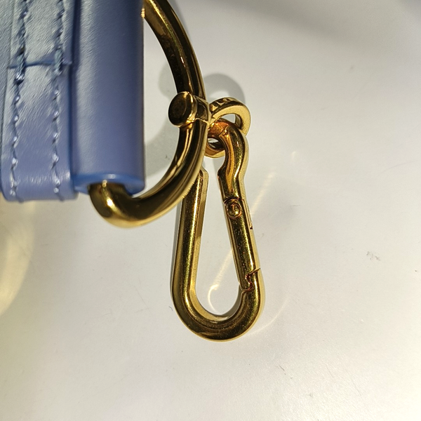Authenticated pre-owned 30 Montaigne Calfskin Blue - Shoulder Bag at Looply