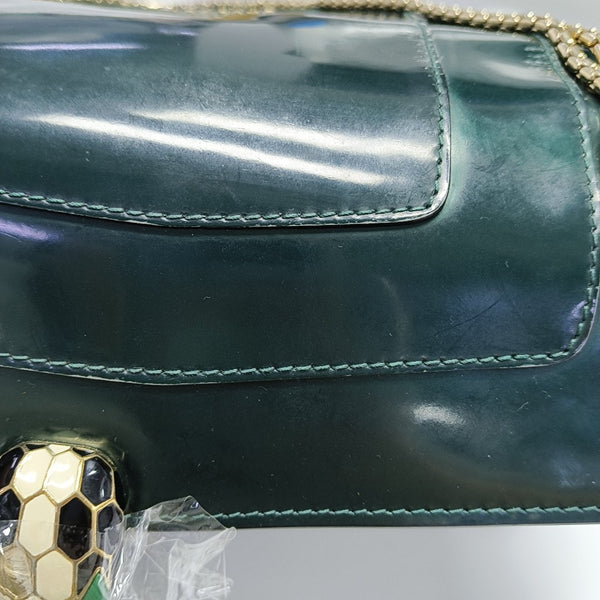 SERPENTI FOREVER Medium Quilted Patent Leather Green