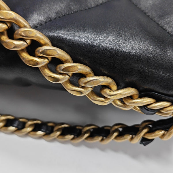 CHANEL 19 Small Quilted Lambskin Black