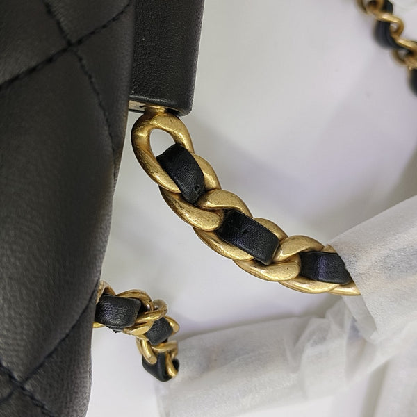 IN THE LOOP Small Quilted Lambskin Black