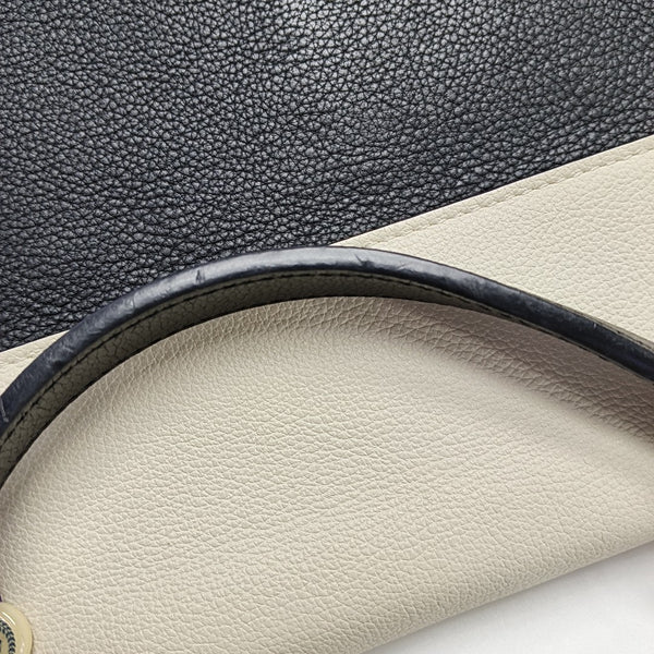 LOCKME Calfskin White