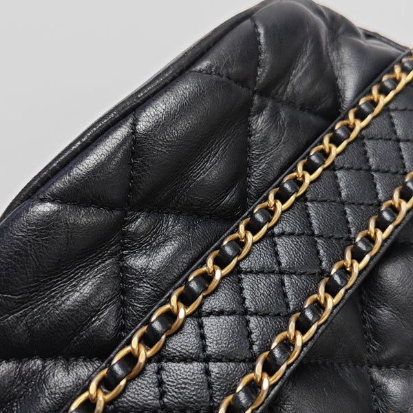 DRAWSTRING Large Quilted Lambskin Black