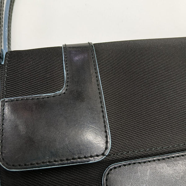 Canvas Black