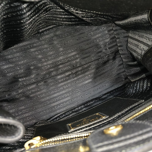 Calfskin Shoulder Bag Black