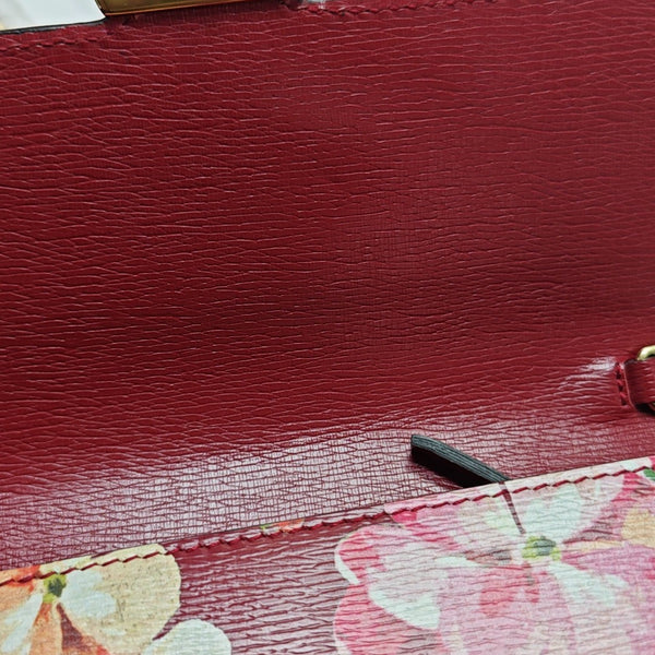 Interlocking G Small Calfskin Red