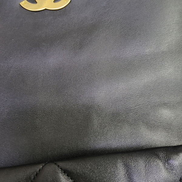 CHANEL 19 Large Quilted Lambskin Black
