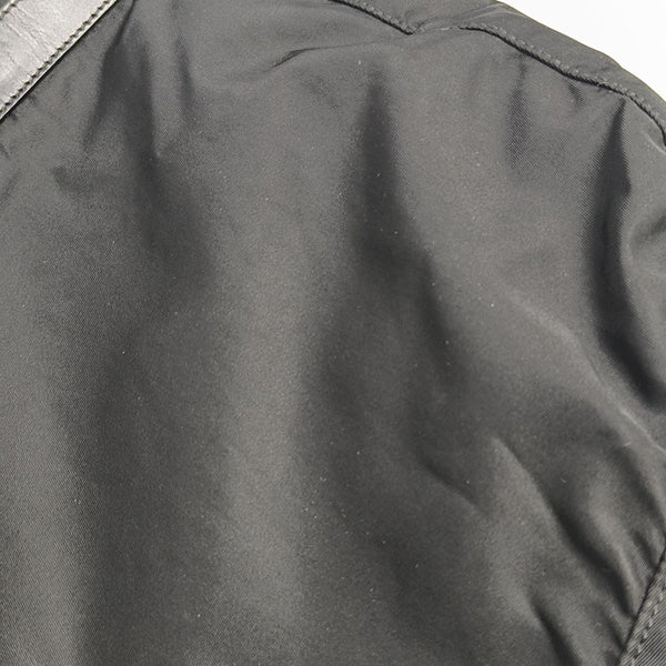 Vela Messenger Bag Nylon Black