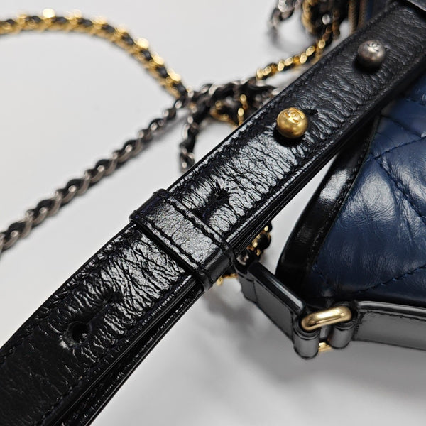 GABRIELLE Small Quilted Calfskin Blue