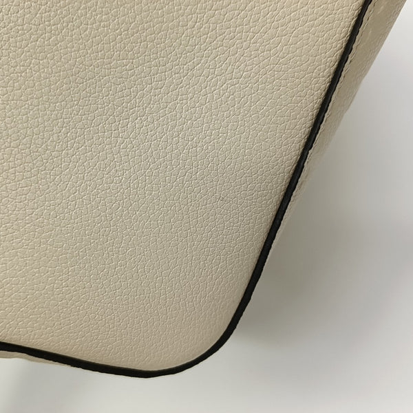 NÉONOÉ MM Monogram Calfskin White