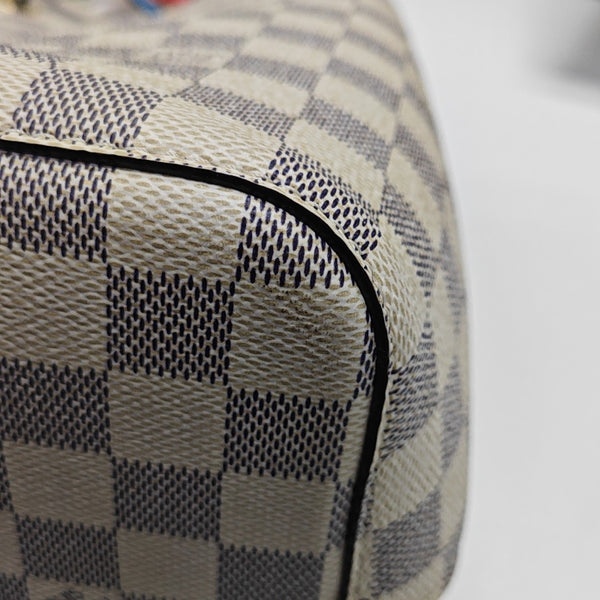 NÉONOÉ MM Damier Azur Coated Canvas White