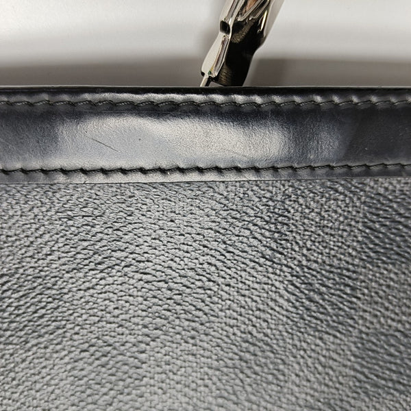 Pochette Voyag MM Damier Graphite Coated Canvas Gray