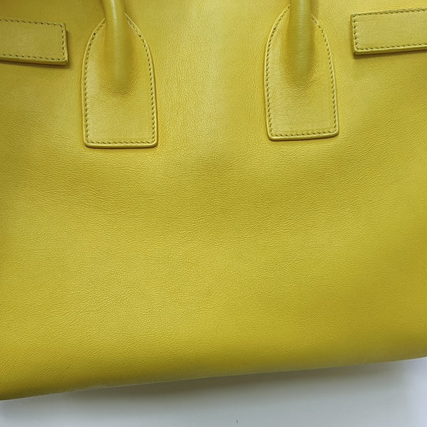 SAC DE JOUR Small Calfskin Yellow