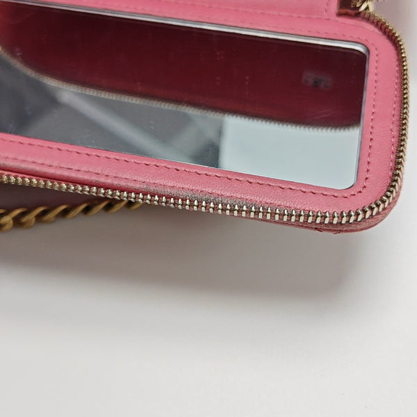VANITY CASE Small Quilted Lambskin Pink