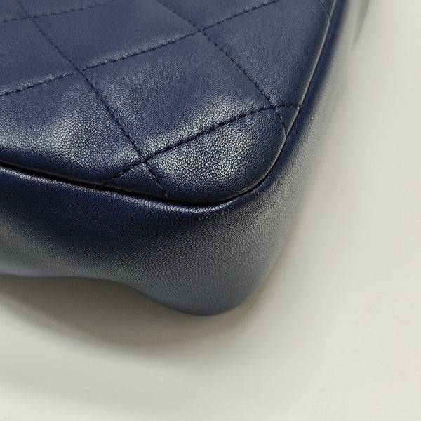 IN THE LOOP Quilted Lambskin Blue
