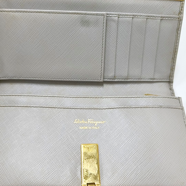 Authenticated pre-owned Gancini Calfskin Blue Wallet - Wallet at Looply