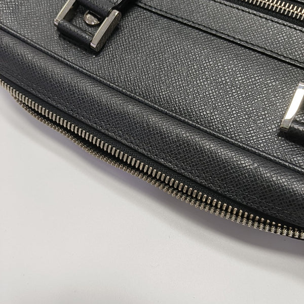 IGOR Calfskin Black