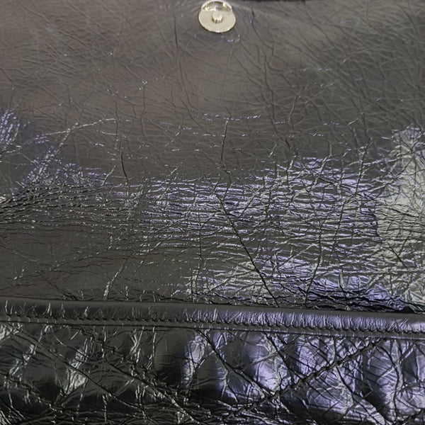 NIKI Medium Chevron Calfskin Black