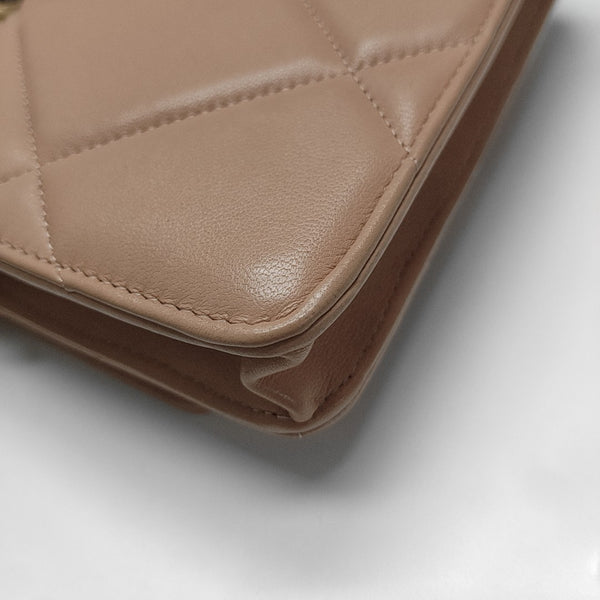 CHANEL 19 WOC Quilted Lambskin Pink