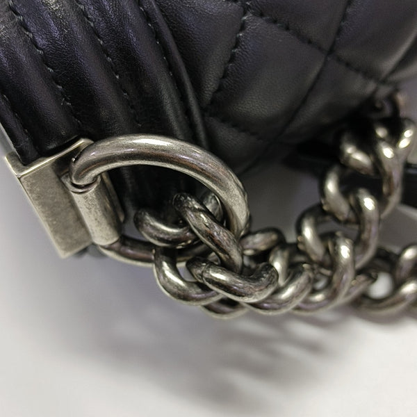 BOY CHANEL Medium Quilted Calfskin Black
