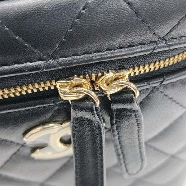 VANITY CASE Small Quilted Lambskin Black