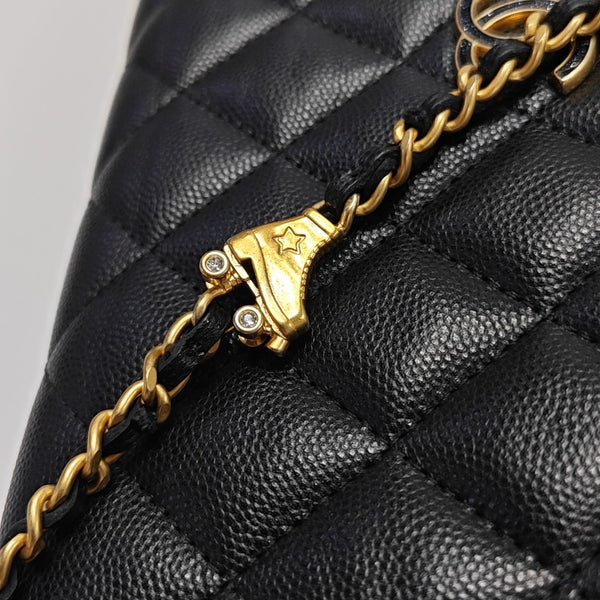 Quilted Grained Calfskin Shoulder Bag Black
